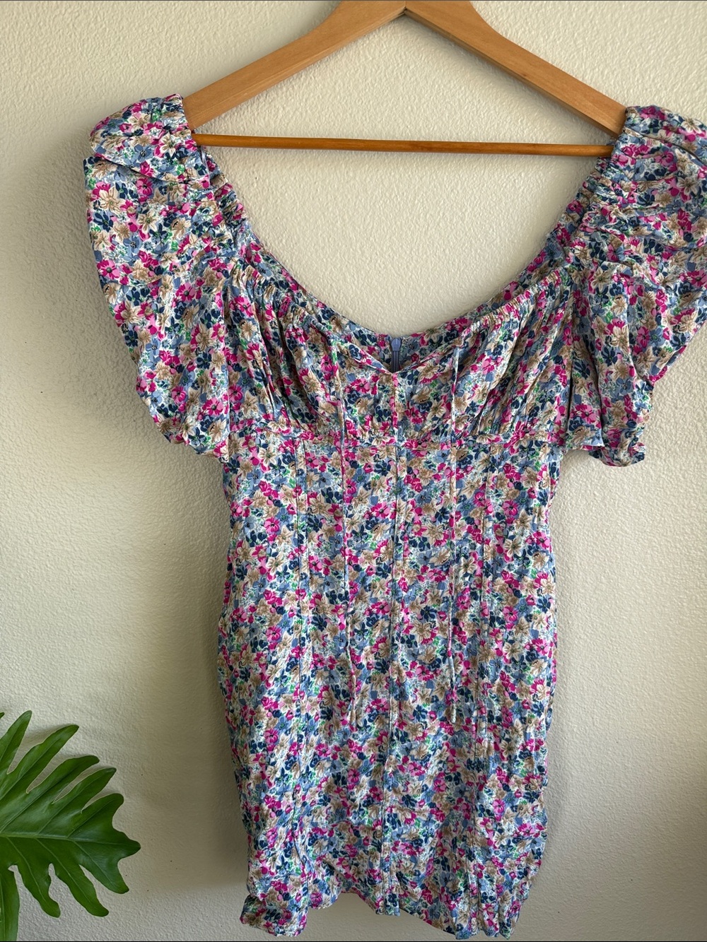 ASTR The Label Floral Puff-Sleeve Mini Dres